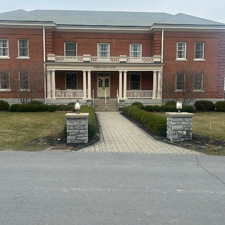 Harbor House Inn Sackets Harbor Exterior foto