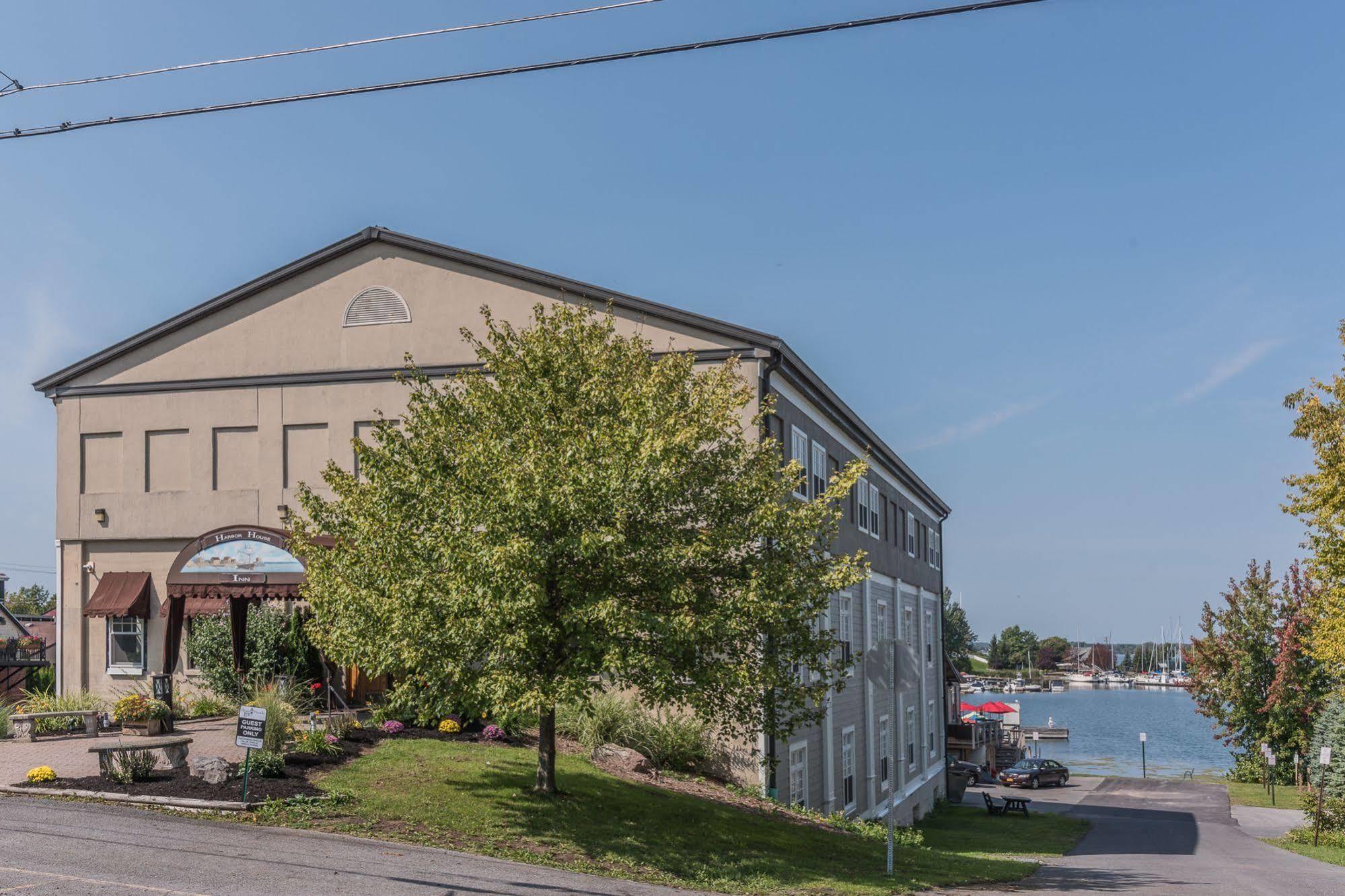 Harbor House Inn Sackets Harbor Exterior foto