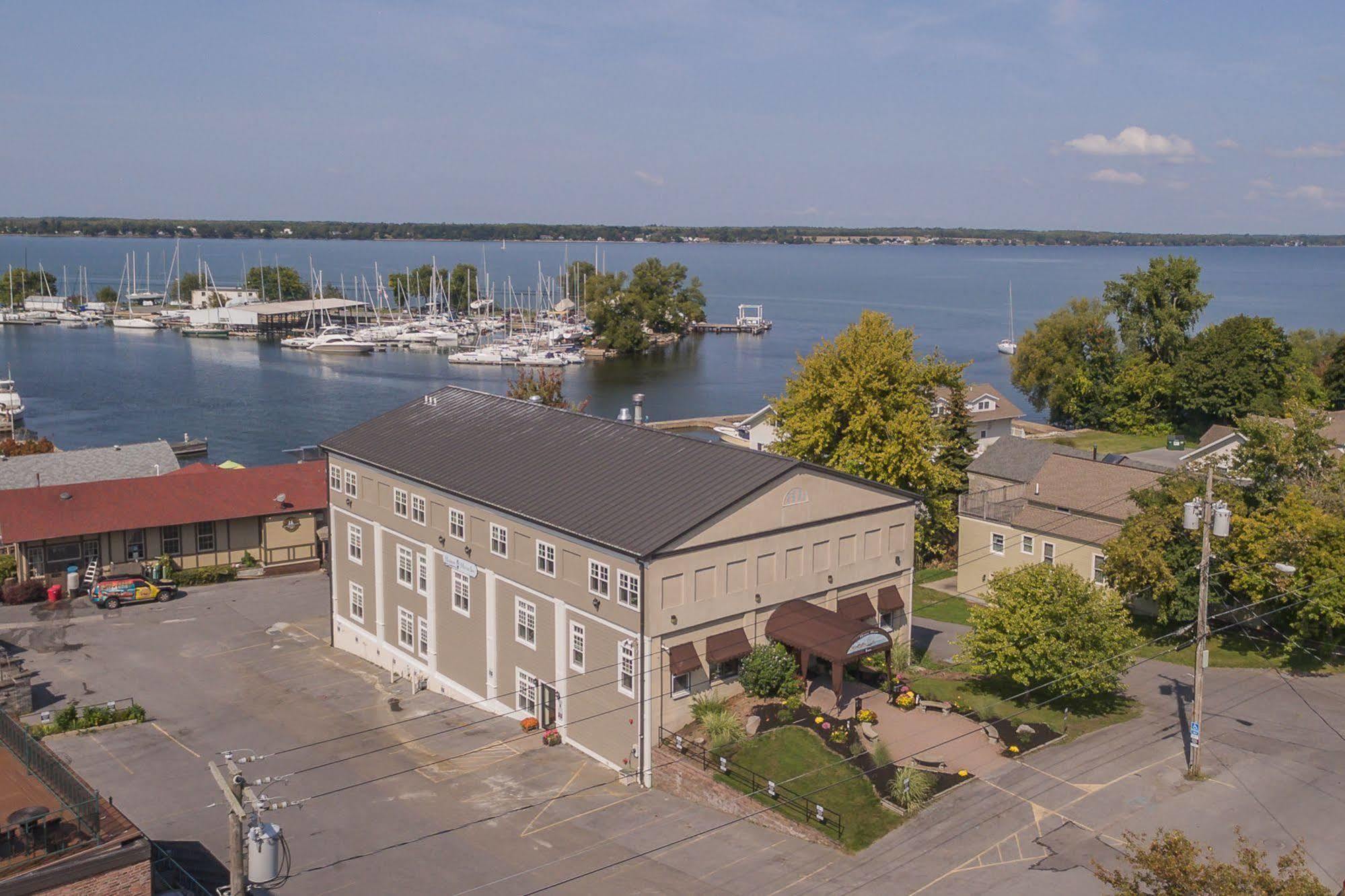 Harbor House Inn Sackets Harbor Exterior foto