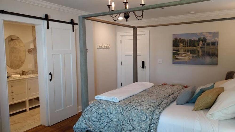 Harbor House Inn Sackets Harbor Exterior foto